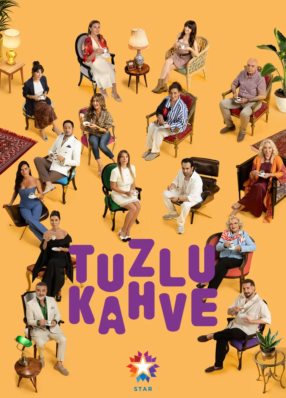 Tuzlu Kahve dikey afişi: sarı zeminde koltuklara dağılmış kalabalık oyuncu kadrosu, ortada dizi logosu